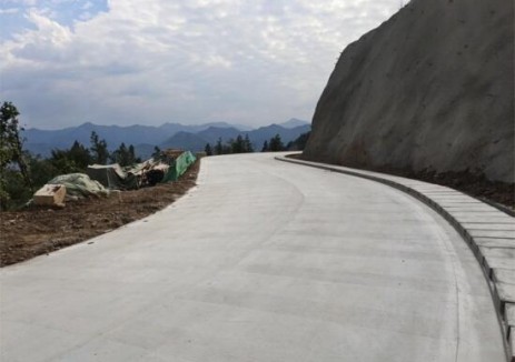 甘肃省天水市黄龙抽水蓄能电站项目5号永久道路主体工程完工