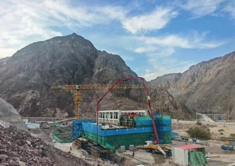 新疆巴州察汗乌苏生态电站项目副厂房顺利完成主体结构封顶