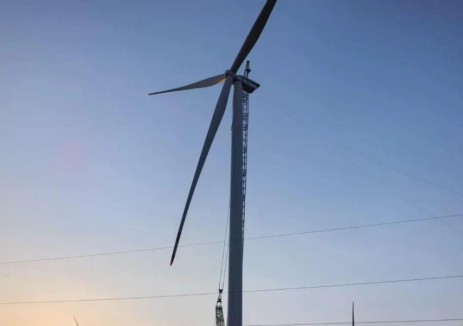 内蒙古赤峰市大地云天风电项目部风机吊装圆满完成