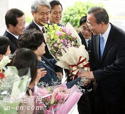 <em>潘基文</em>衣錦還鄉(xiāng) 受元首禮遇