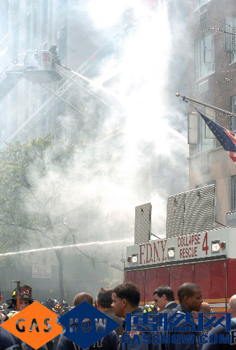 天然氣爆炸 紐約曼哈頓一座樓宇坍塌(圖)