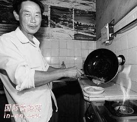 農戶用上管道沼氣（圖）
