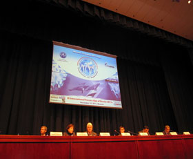 驻俄大使<em>李辉</em>出席“2011俄罗斯天然气”国际论坛开幕式