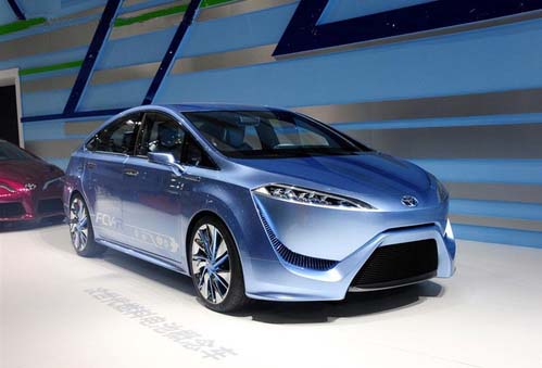2015年上市 <em>丰田氢燃料电池车</em>将11月首发