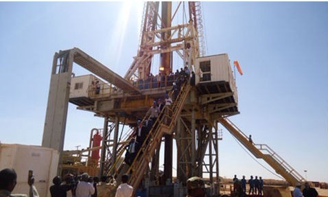 英国被指用援助换取在索马里开<em>采石</em>油权利