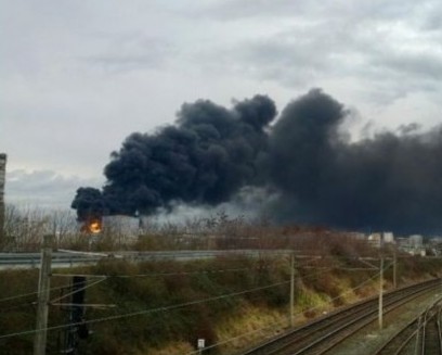 <em>壳牌石油公司</em>德国厂区发生爆炸起火