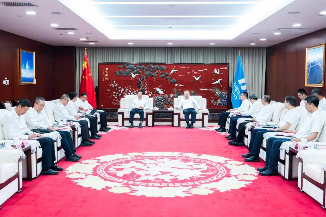 叶向东、徐树彪会见哈电集团董事长黄伟、总经理刘清勇